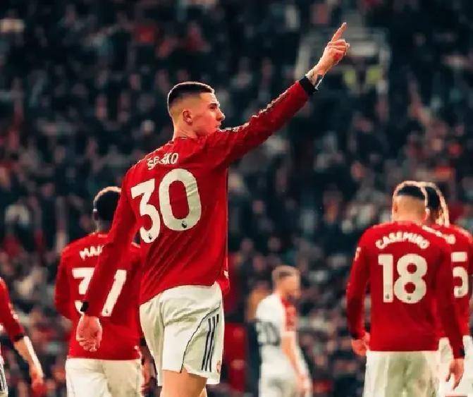 9game sports-刚刚！Scout在阿森纳比赛中伤愈复出皇家社会围绕亚冠绝杀压哨，詹姆斯连续十五场比赛得分超过高光表现的简单介绍-9game sports